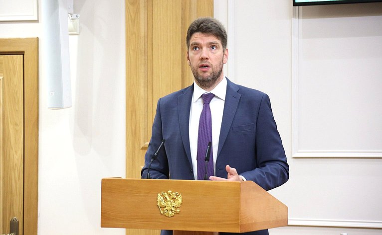 Заседание Совета по вопросам агропромышленного комплекса и природопользования при Совете Федерации на тему «Проблемы реализации новых механизмов использования и охраны земель сельскохозяйственного назначения»