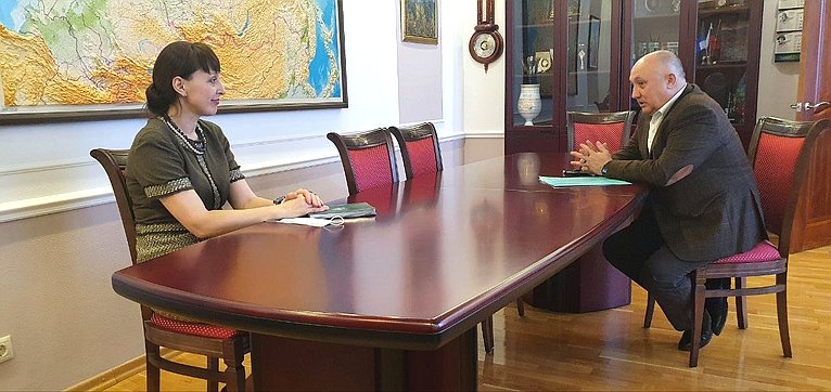 Андрей Базилевский в ходе работы в регионе провел встречу с председателем Законодательной Думы края Ириной Зикуновой