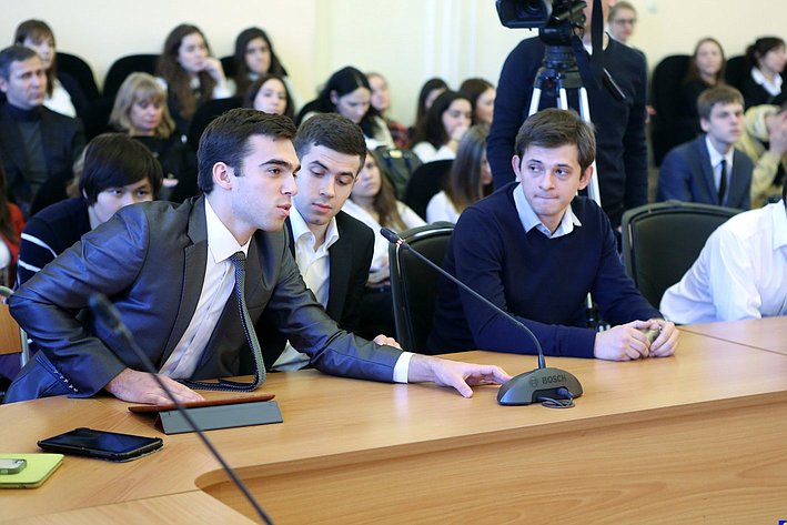 Сергей Мамедов принял участие во встрече с участниками и очевидцами переворота в Украине