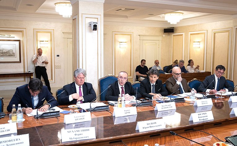 Заседание Комитета СФ по международным делам и Комиссии по иностранным делам и вопросам миграции Сената Итальянской республики