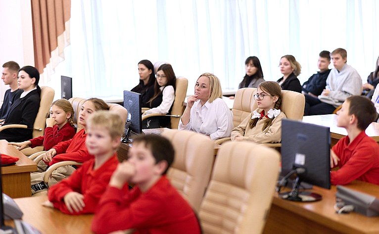 Во Владимирской области прошла церемония награждения детей и подростков, совершивших героические и мужественные поступки