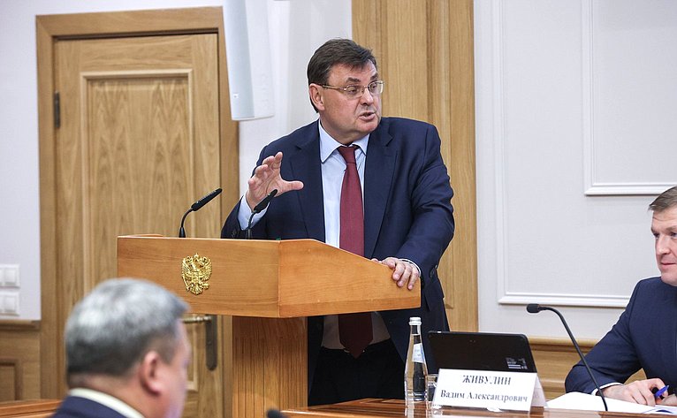 Встреча сенаторов Российской Федерации с Министром юстиции РФ Константином Чуйченко в формате «Открытого диалога»