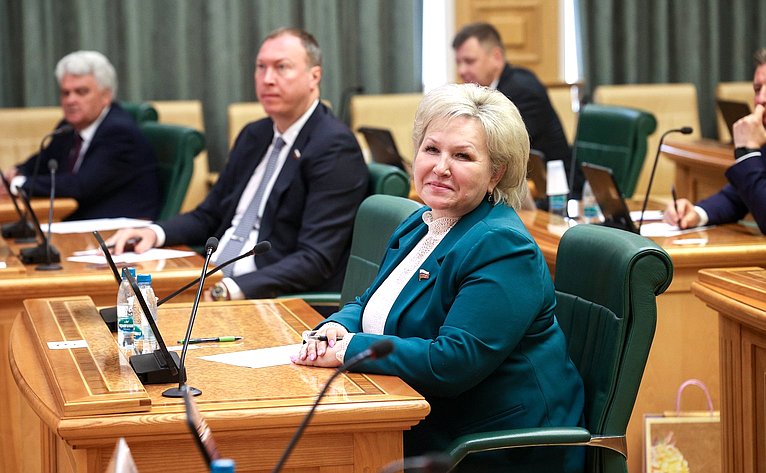 Елена Писарева