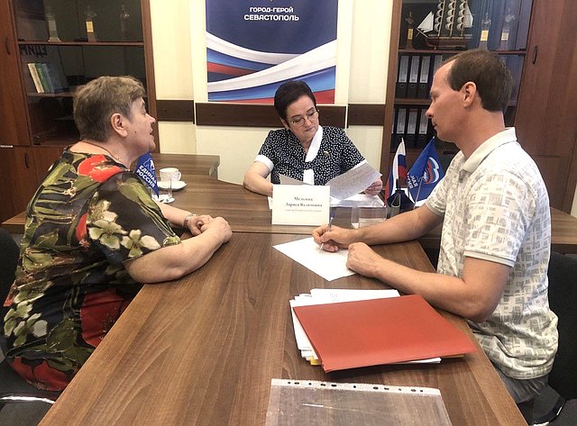 Лариса Мельник провела первый сентябрьский личный приём