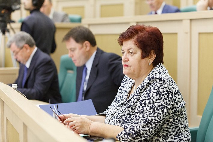 парламентские слушания, посвященные планированию бюджета на 2015 год и на период 2016–2017 годов -10 Козлова