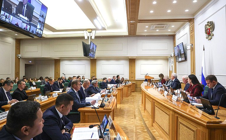 Заседание Совета по вопросам развития Сибири при Председателе Совета Федерации ФС РФ «Человеческий капитал Сибири: проблемы и перспективы развития»