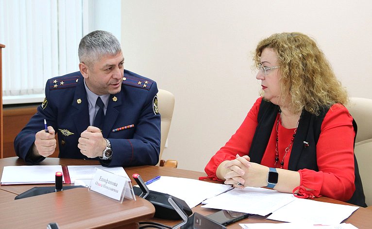 Ольга Епифанова в рамках работы в регионе провела совещание по вопросам трудоустройства женщин, освободившихся из мест лишения свободы
