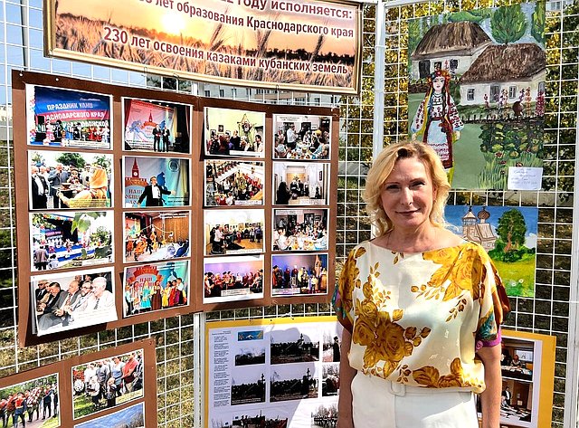 Инна Святенко посетила Фестиваль традиционной народной культуры, прошедший в столичном районе Люблино