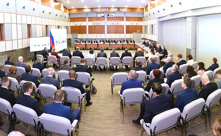 Выездное заседание Комитета СФ по обороне и безопасности на тему развития фундаментальной науки и ее роли в укреплении обороноспособности страны