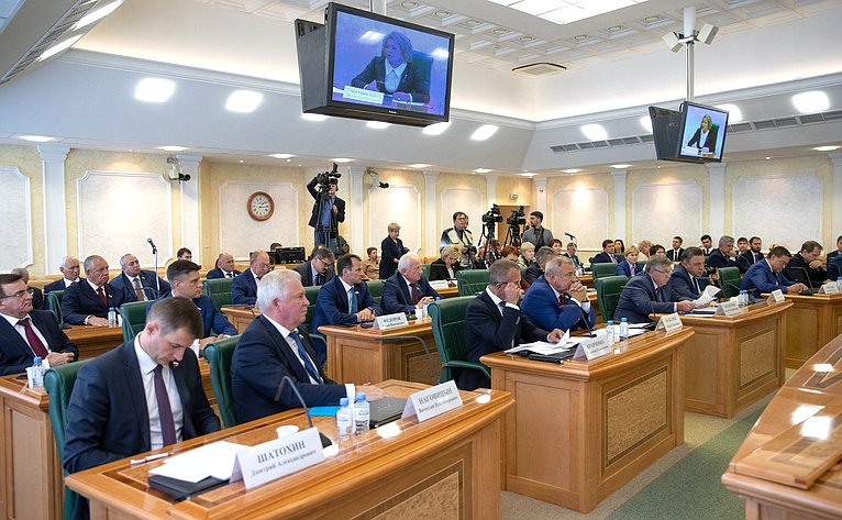 Встреча членов СФ с Министром энергетики РФ Александром Новаком