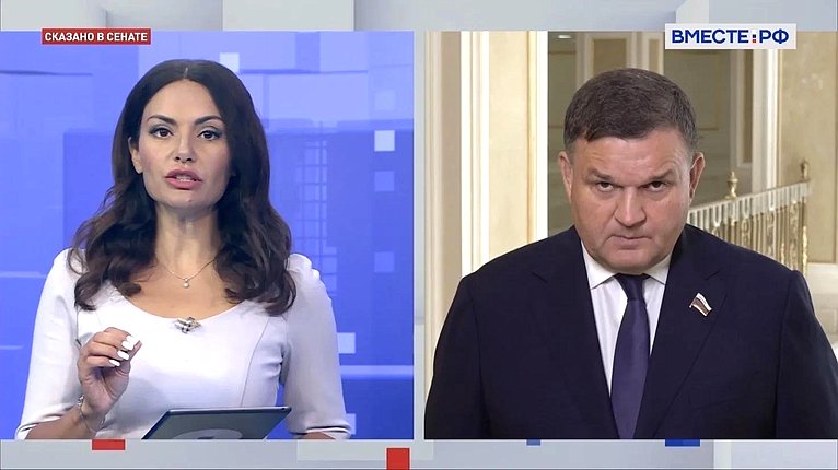 Сергей Перминов ответил на вопросы телеканала «Вместе-РФ» о разработанном в регионе прототипе плавучей платформы «Плот-47»