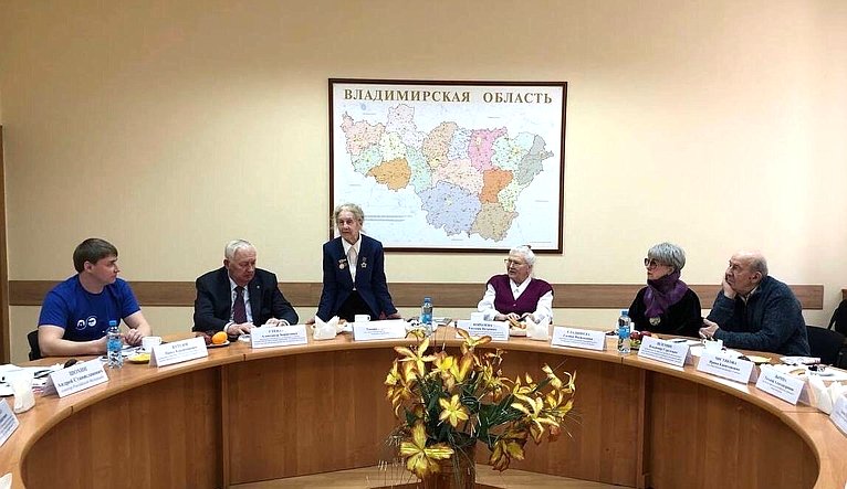 Андрей Шохин провел традиционную встречу с активистами города Владимира