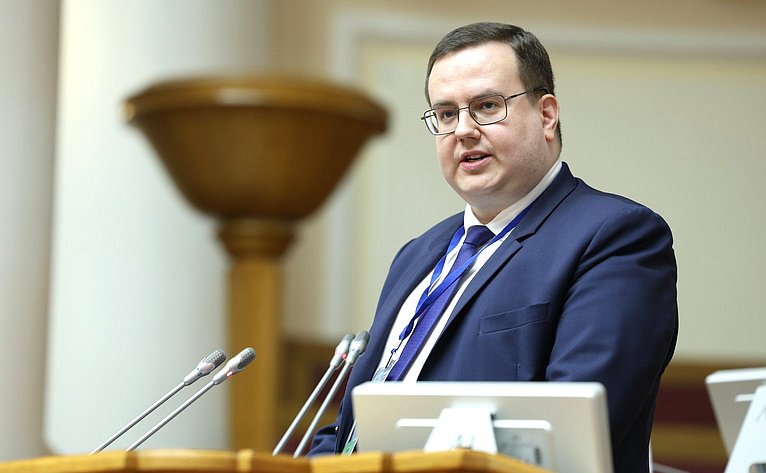 Пленарное заседание Второй международной конференции «Русский язык – основа интеграционного диалога в регионе СНГ»