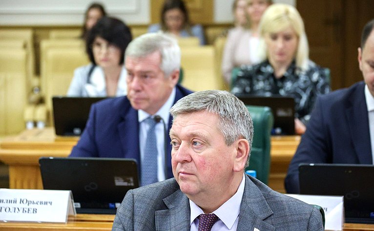 Парламентские слушания на тему «Лучшие региональные практики в сфере защиты прав потребителей»