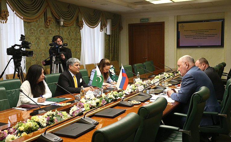 Григорий Карасин провел встречу с с Чрезвычайным и Полномочным Послом Исламской Республики Пакистан в РФ