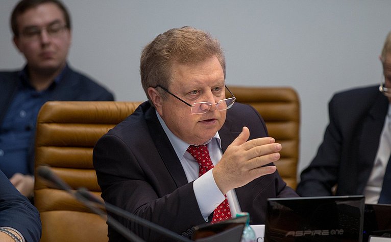 Е. Серебренников Заседание Комитета СФ по обороне и безопасности