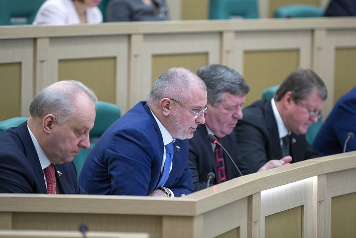 А. Клишас на 385-м заседании Совета Федерации
