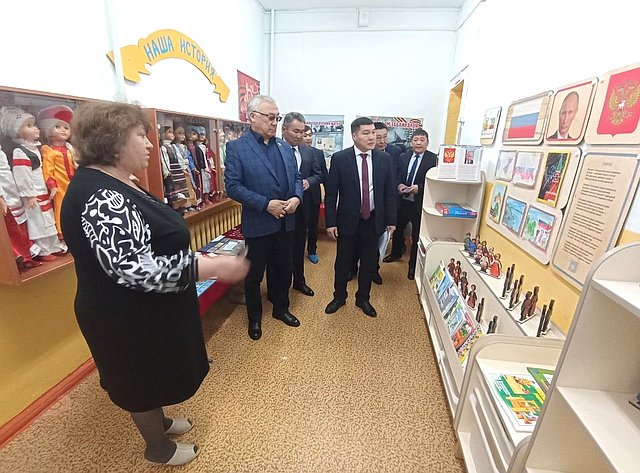 Баир Жамсуев посетил учреждения социальной сферы Агинского района