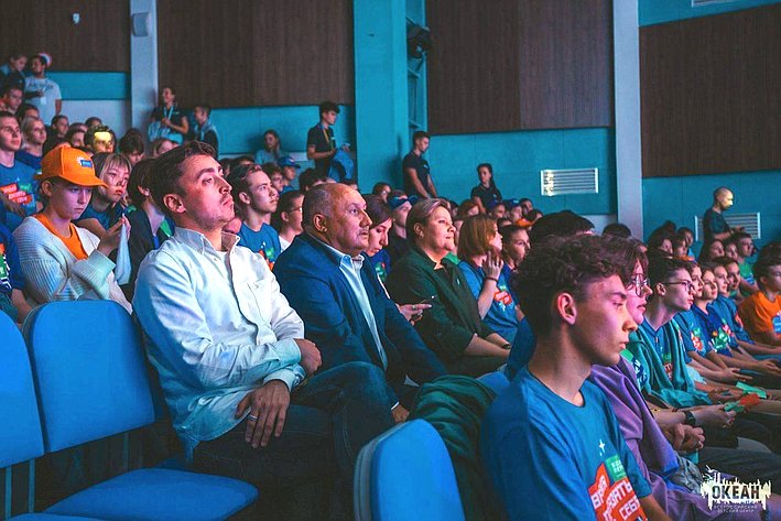 Андрей Базилевский посетил полуфинал конкурса «Большая перемена» для старшеклассников из Сибирского и Дальневосточного федеральных округов