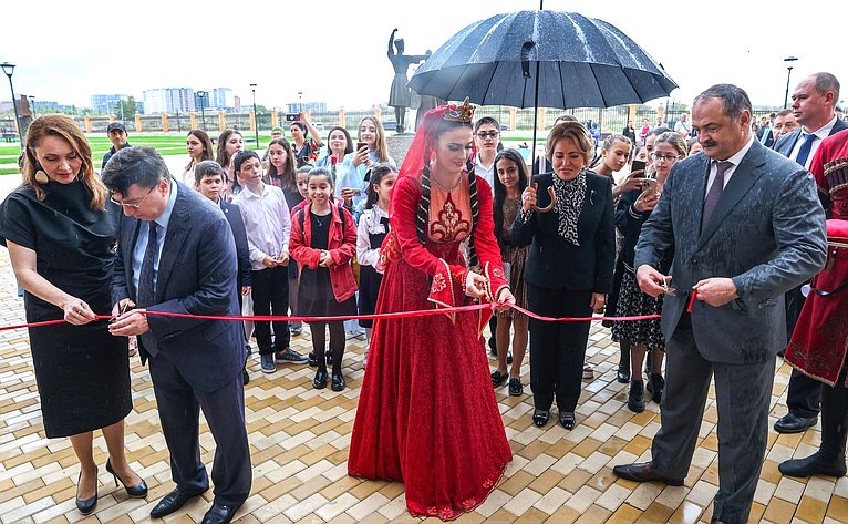 Валентина Матвиенко приняла в Дагестане участие в открытии Дома танца «Лезгинка»