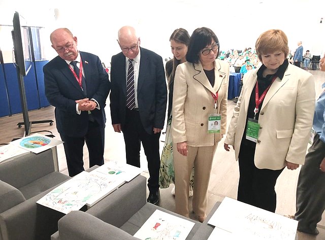 На XI Невском международном экологическом конгрессе впервые в рамках Всероссийского природоохранного социально-образовательного проекта «Эколята» состоялся Экологический турнир «Удивительное рядом»