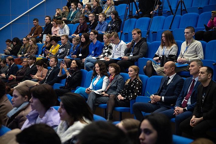 Ирина Кожанова приняла участие в открытии Молодежного форума Союзного государства «Сотрудничество в эпоху цифровой трансформации»