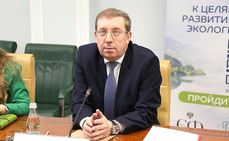 Председатель Комитета СФ по аграрно-продовольственной политике и природопользованию Алексей Майоров