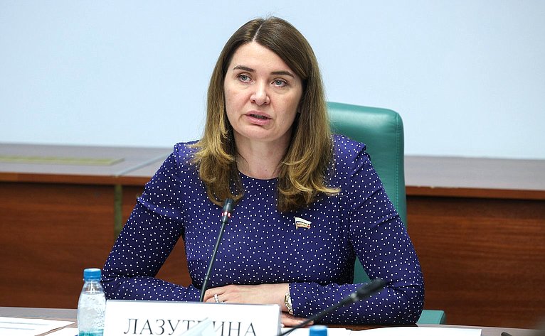 Юлия Дазуткина