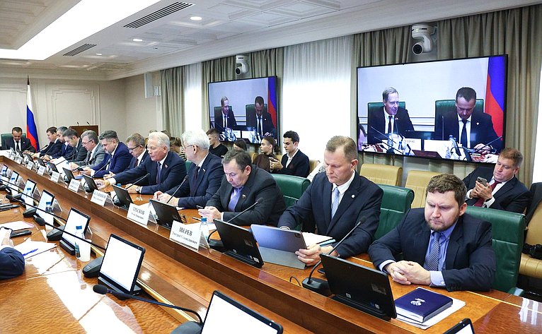 Заседание Комитета Совета Федерации по экономической политике на тему «О мерах по обеспечению безопасности воздушных перевозок на территории РФ»