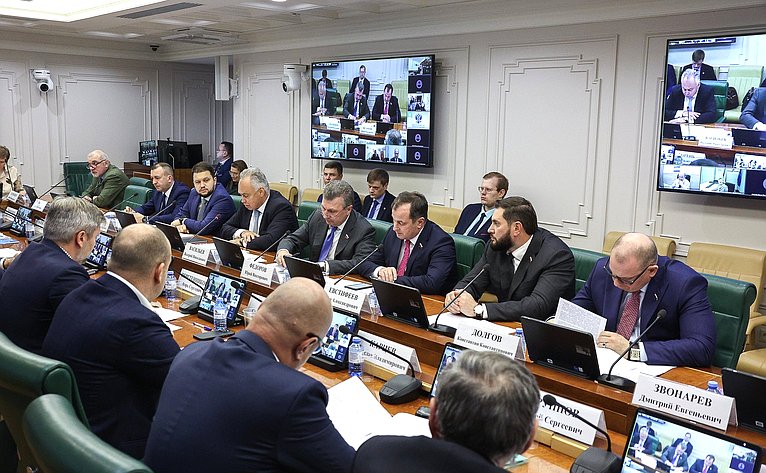 Круглый стол Комитета СФ по экономической политике на тему «Развитие региональных и местных воздушных перевозок»