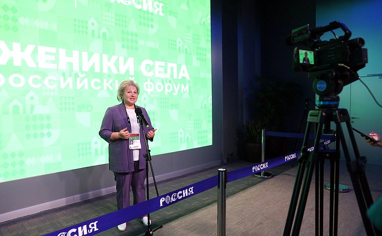 Елена Писарева