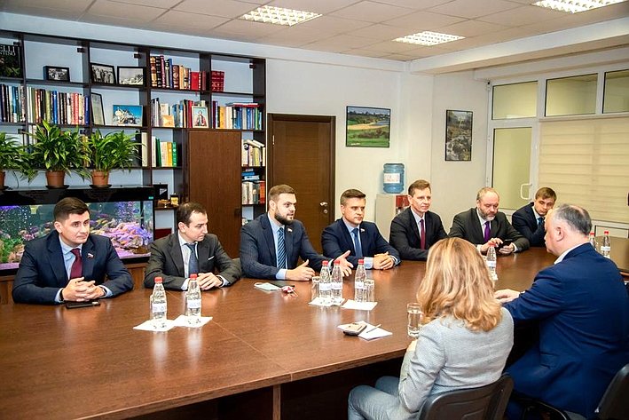 Встречи сенаторов РФ с лидерами ряда фракций Парламента Республики Молдова