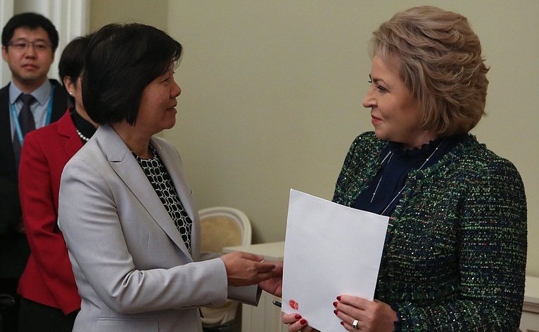 В. Матвиенко провела встречу с заместителем Председателя Постоянного комитета Всекитайского собрания народных представителей
