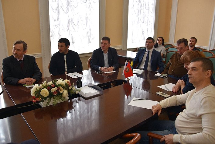 Андрей Шевченко провел в регионе совещание с представителями малого и среднего бизнеса