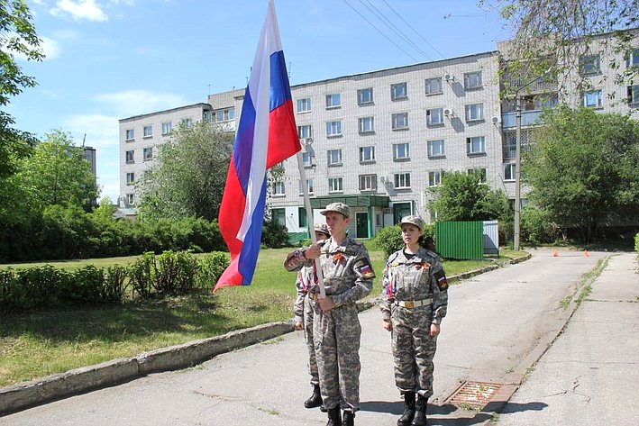 При поддержке Айрата Гибатдинова в Ульяновском медицинском колледже прошли военно-патриотические игры для студентов