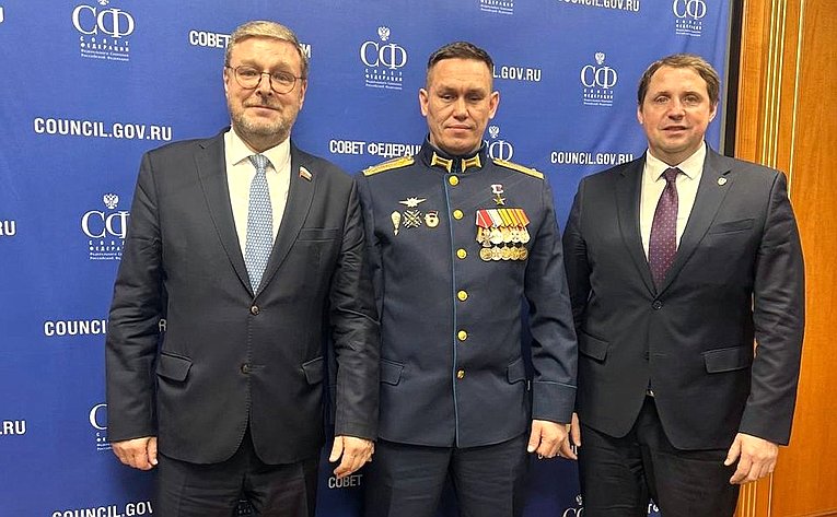 Константин Косачев провел рабочую встречу с ректором Марийского государственного университета Михаилом Швецовым и Героем Российской Федерации, гвардии младшим лейтенантом Анатолием Ивановым из Республики Марий Эл