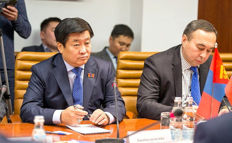 Встреча Б. Жамсуева и А. Варфоломеева с членом Великого Государственного Хурала Монголии Бямбасурэнгийном Энх-Амгаланом