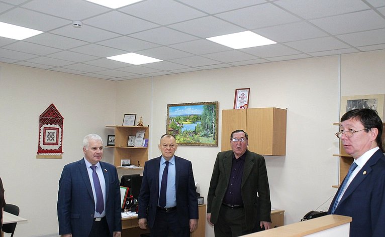 Сергей Мартынов в ходе поездки в регион посетил Дом национальных культур в Йошкар-Оле