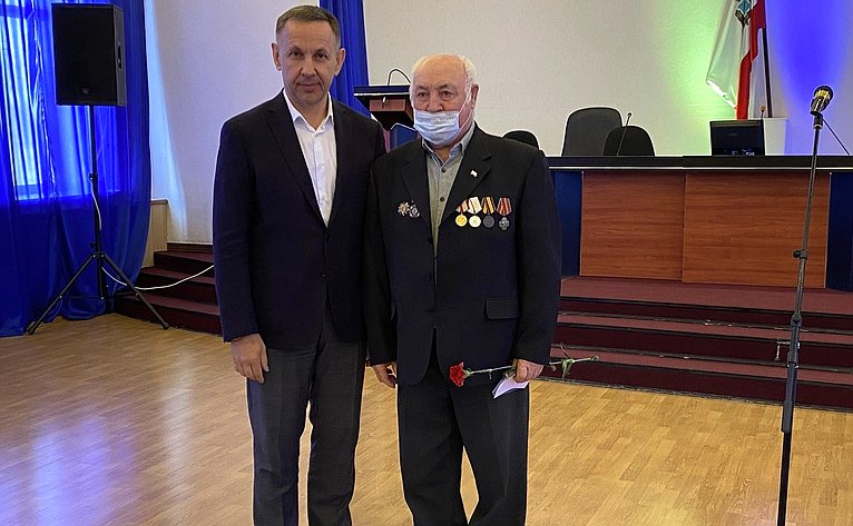 Олег Алексеев принял участие в памятных мероприятиях, посвященных 35-летию со дня аварии на Чернобыльской АЭС и начала ликвидации ее последствий