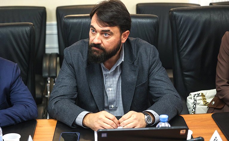 Рабочее совещание Совета по вопросам развития Сибири при Председателе Совета Федерации «О мерах по стабилизации ситуации в угледобывающих регионах Сибири»