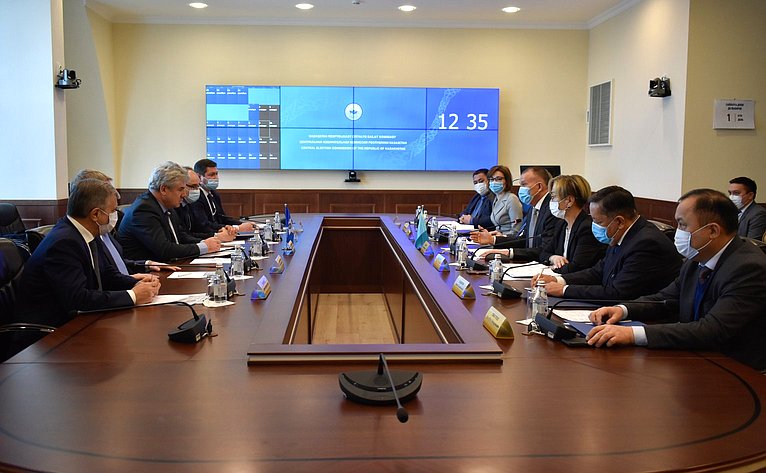 Встреча делегации Совета Федерации с Председателем ЦИК Республики Казахстан Бериком Имашевым