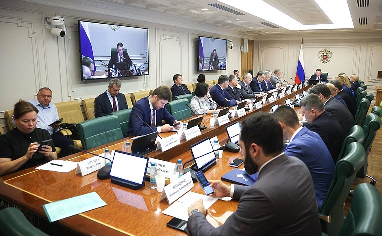 Заседание Комитета Совета Федерации по аграрно-продовольственной политике и природопользованию