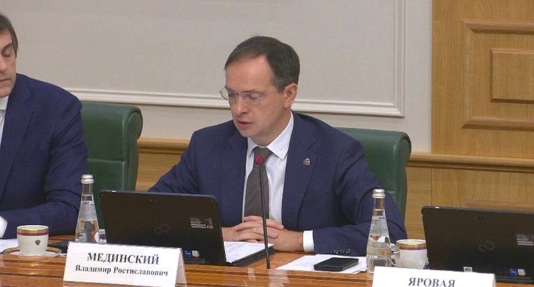 Сергей Перминов предложил «Суворовскую карту» на заседании Президиума Совета законодателей РФ