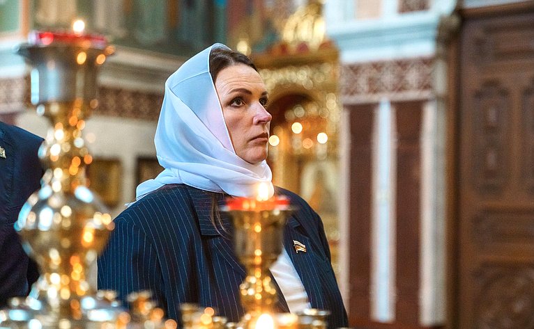 В рамках выездного заседания Комиссии СФ по развитию креативных (творческих) индустрий и народных художественных промыслов в России сенаторы посетили культурно-просветительные и социальные объекты