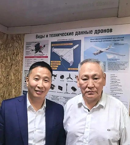 Сахамин Афанасьев вручил награды бойцам, вернувшимся с передовой