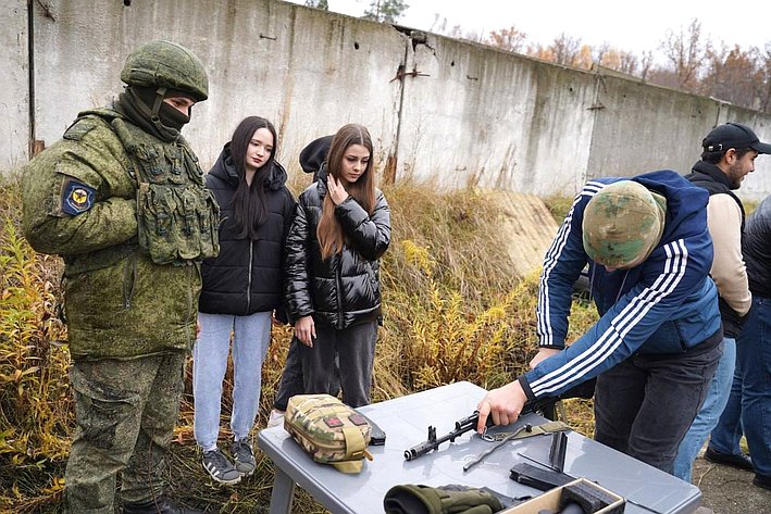 В Ульяновске прошла молодежно-патриотическая акция «Школа защитника Родины»