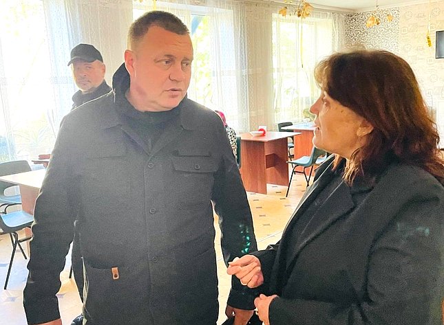 Игорь Кастюкевич привез обогреватели и увлажнители воздуха в Новокиевский детский дом и Гериатрический пансионат Чаплынки