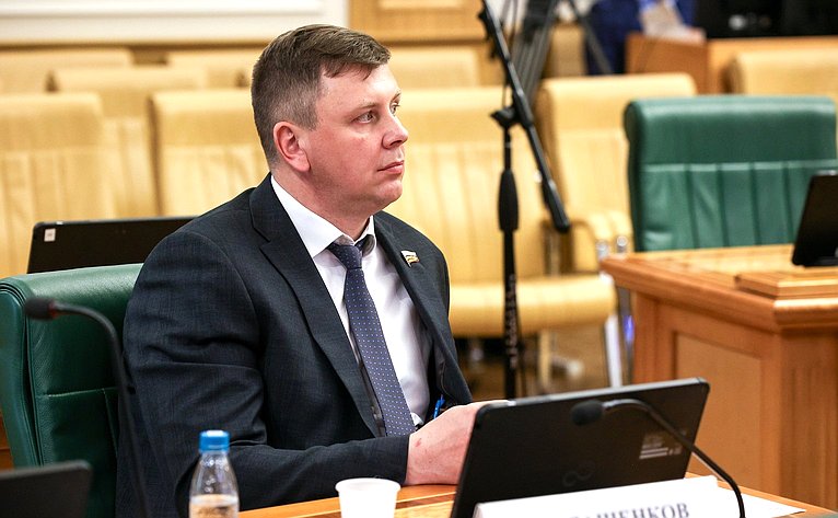 Артем Малащенков