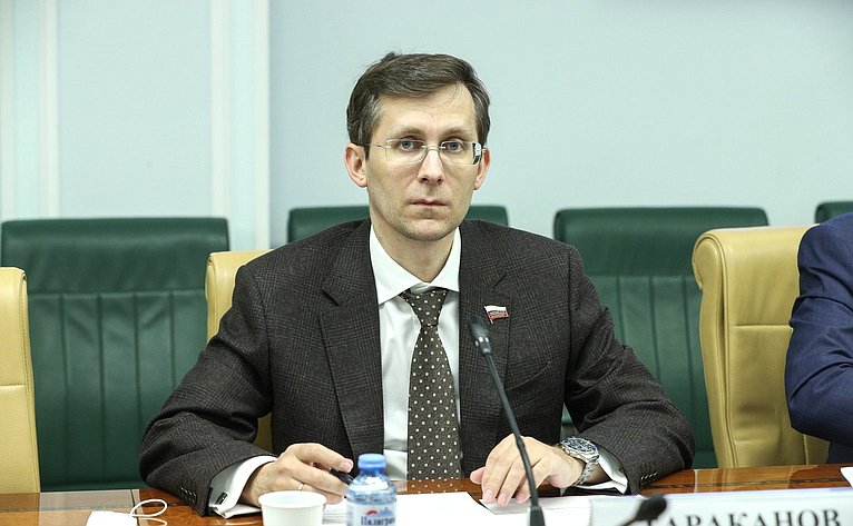 Павел Тараканов