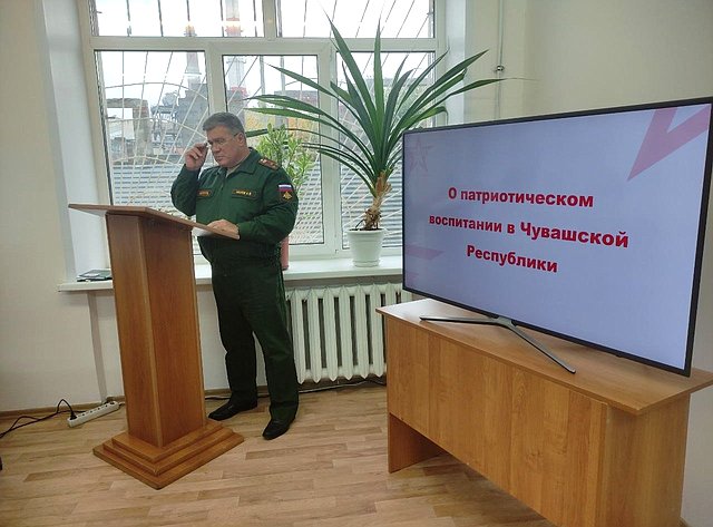 Николай Владимиров обсудил развитие движения «Юнармия» в Чувашии